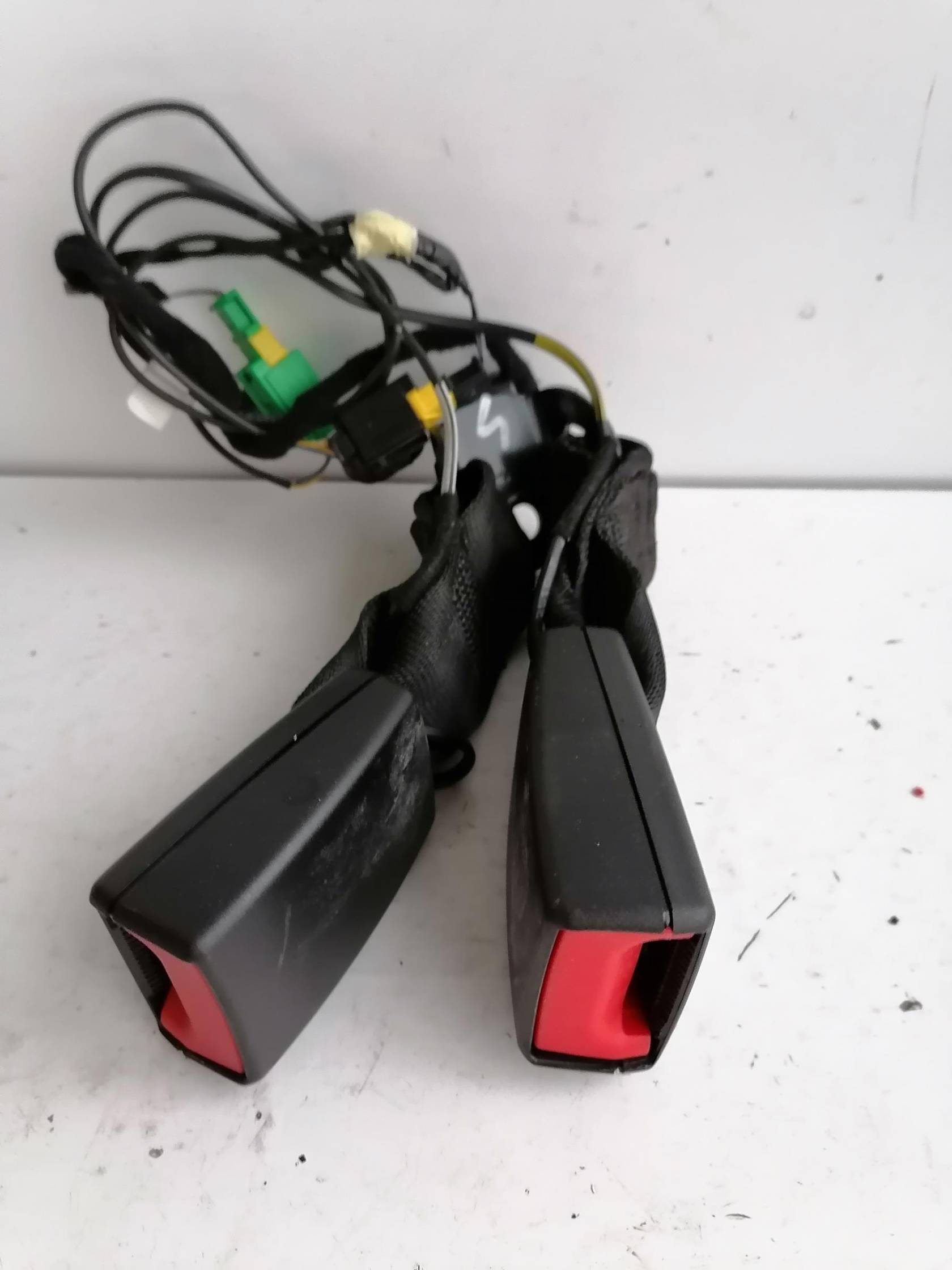 Aggancio cintura di sicurezza post. sx.